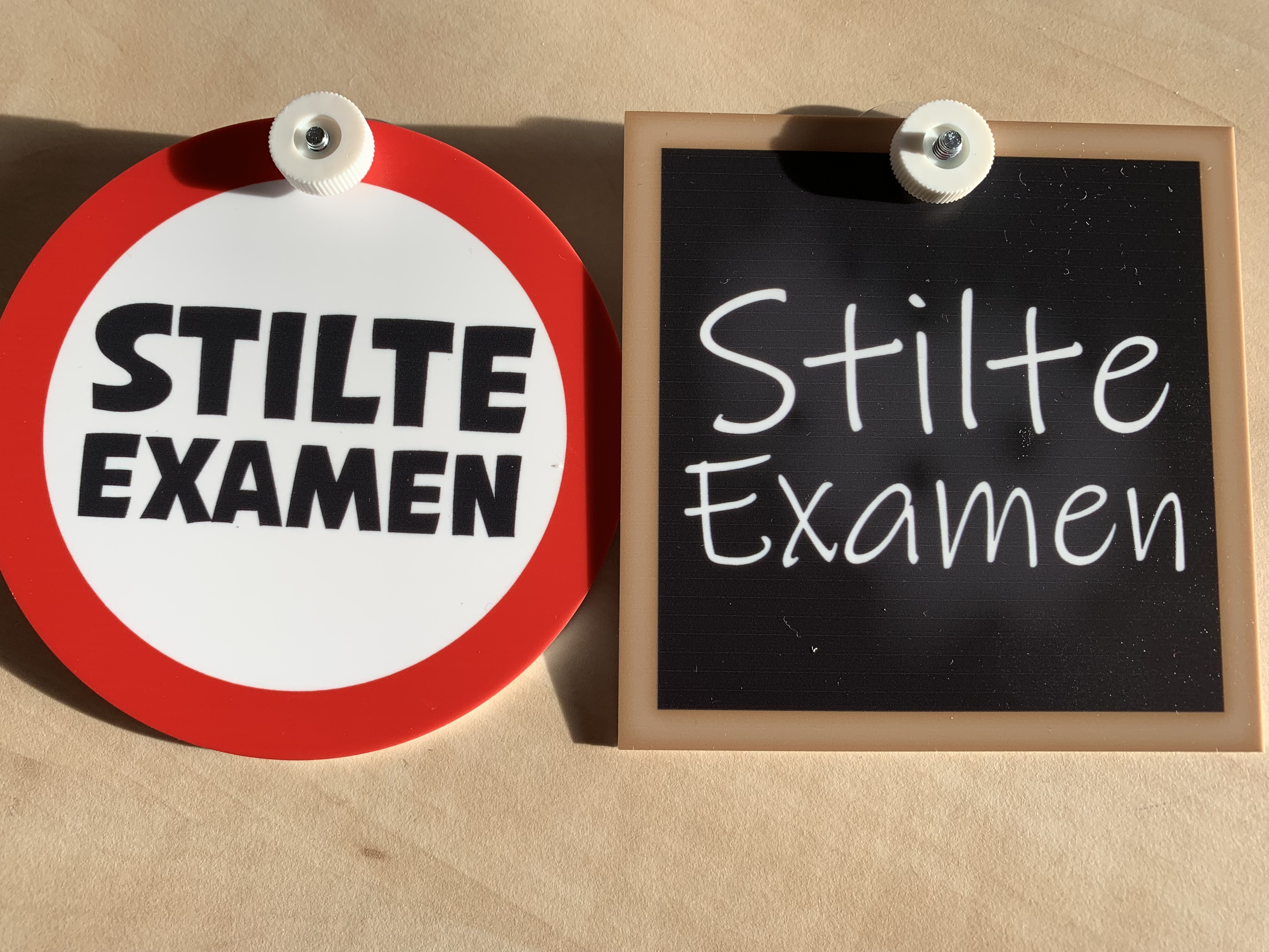 Examenborden met zuignap